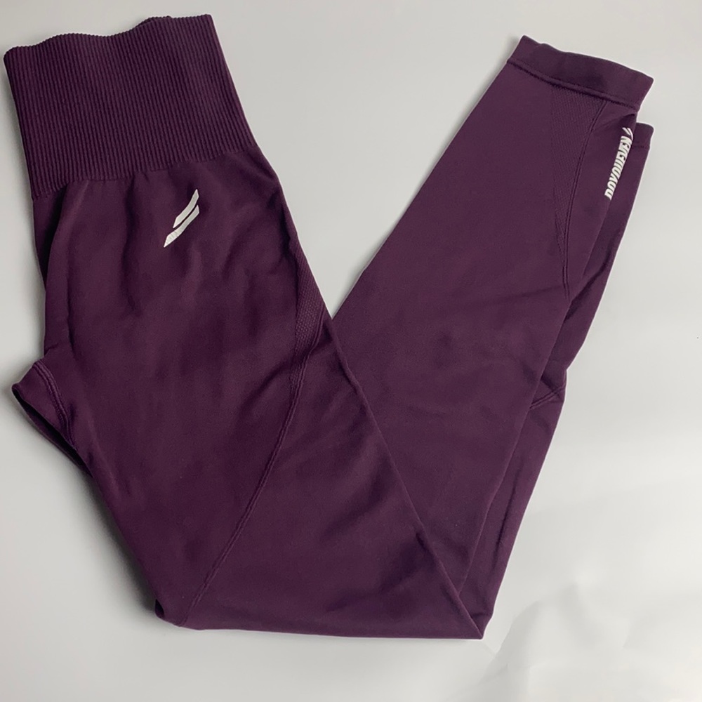 DoYouEven purple leggings Size S